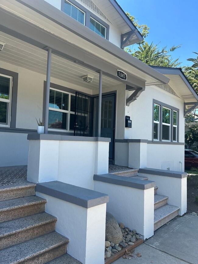 Photo - 1845 N Center St