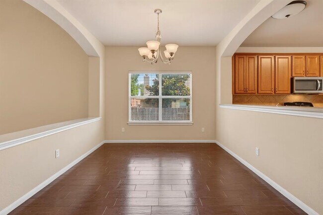 Photo - 4489 Western Lake Dr