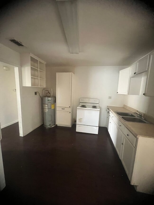 Photo - 4 Bedroom House