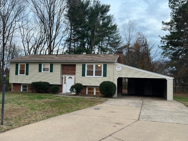 Building Photo - 4525 Greenfield Dr