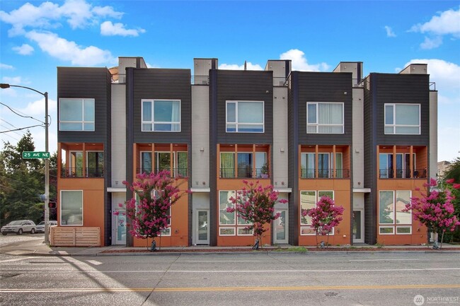 2Bd/2Ba Seattle Townhouse - 2Bd/2Ba Seattle Townhouse