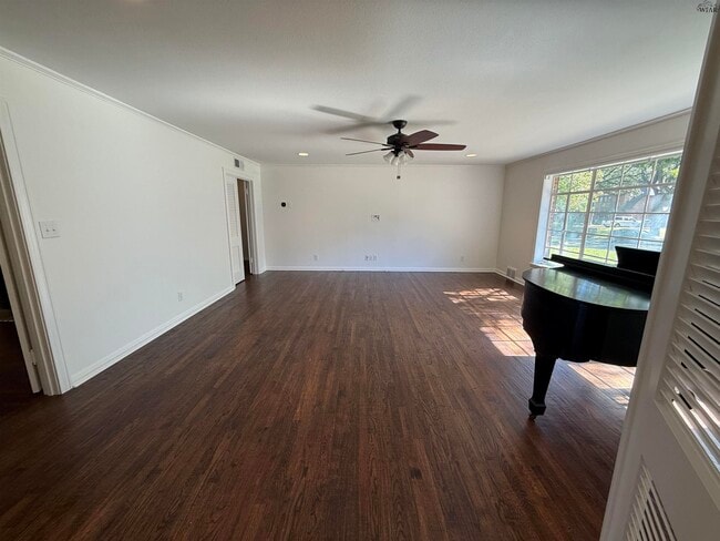 Photo - 2208 Avondale St