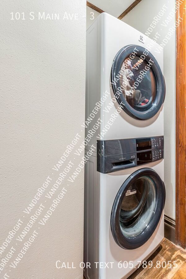 Photo - 101 S Main Ave Unit 3