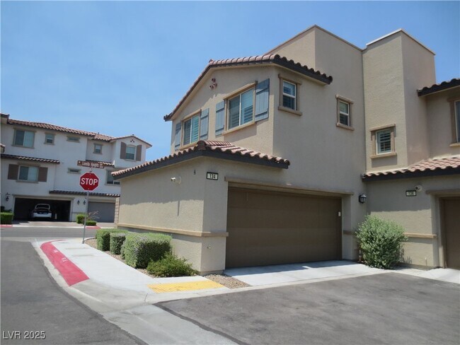 Photo - 134 Lomita Heights Dr Townhome