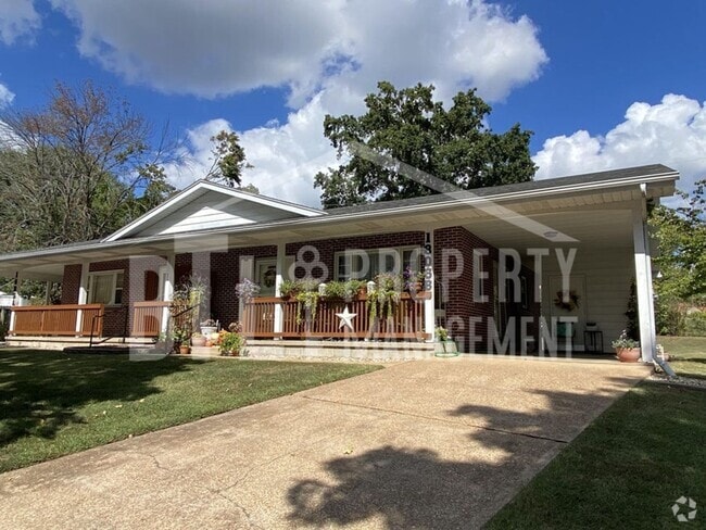 Building Photo - Beautiful Duplex in Branson Rental