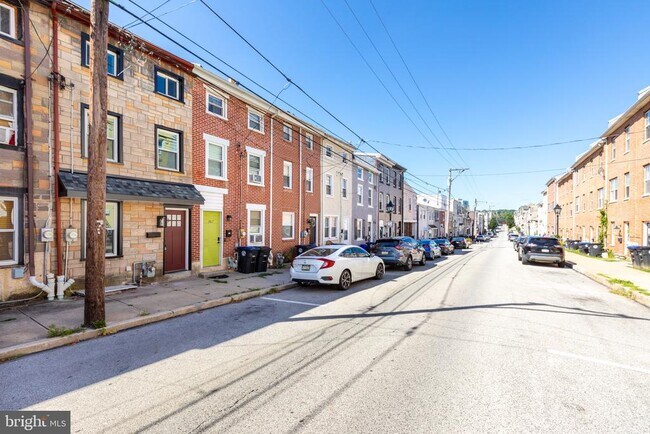 Photo - 369 E Hector St