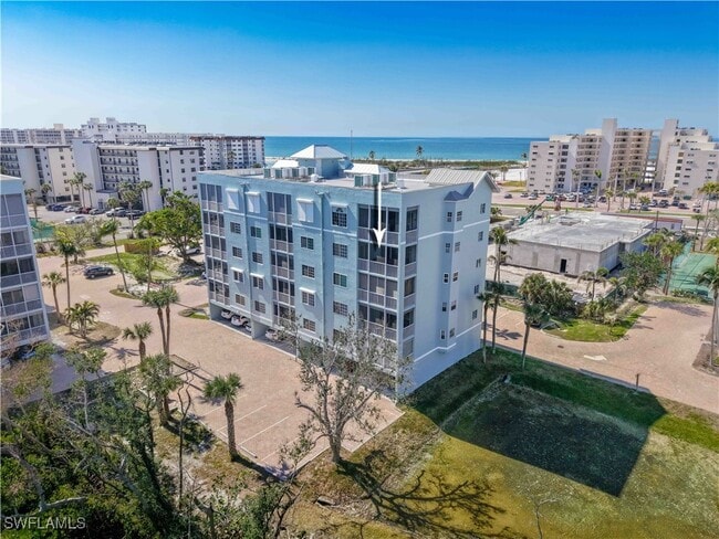 Photo - 22748 Island Pines Way Unidad 401 Rental
