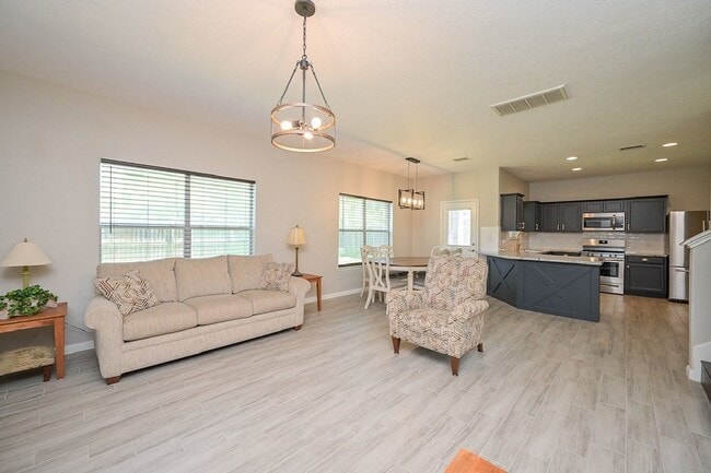 Photo - 10607 Criswell Dr