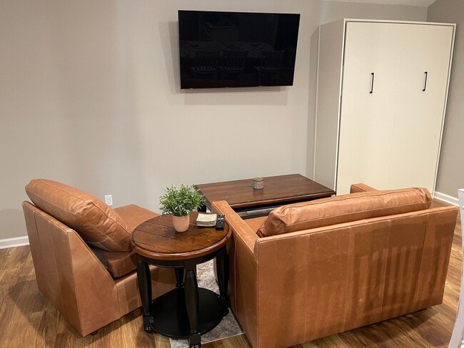 Photo - 197 N Ellicott St Unidad Studio