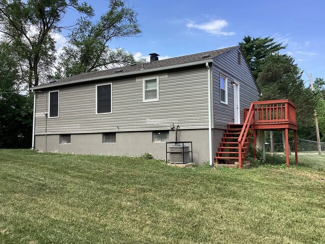 Photo - 3473 E 54 St