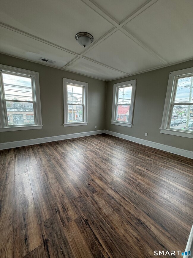 Photo - 168 Main St