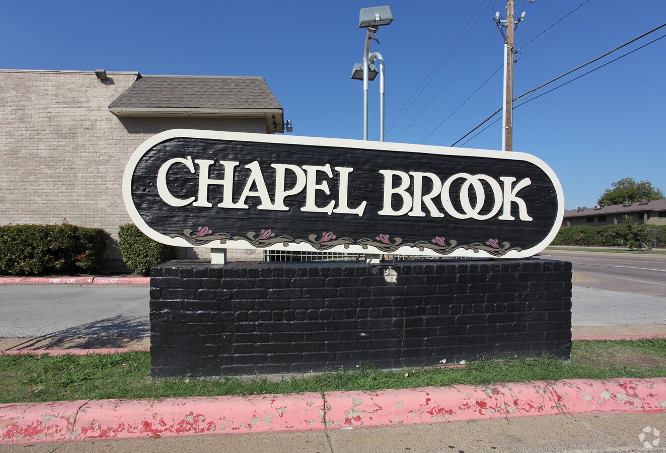 Chapel Brook - Chapel Brook Apartments