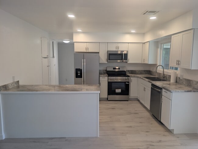 611 S Palm Ave Unit 611palmF