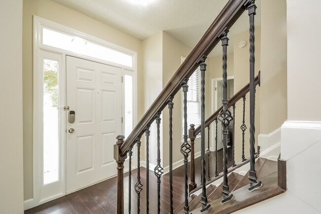 Photo - 2316 Laurel Valley Way