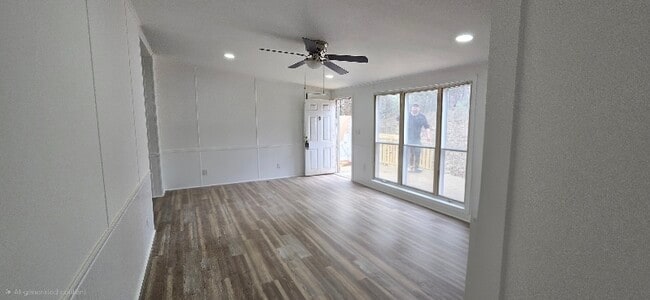 Photo - 1821 Bascom Ln