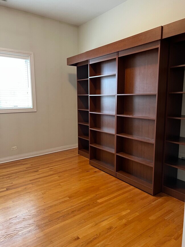 Photo - 930 W Cuyler Ave Unidad 3