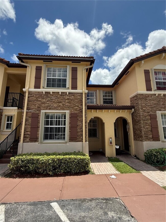 Photo - 1575 NE 33rd Ave