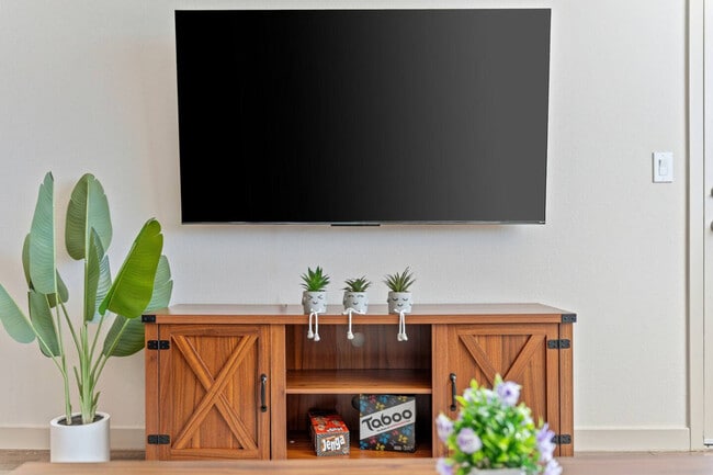 Photo - 711 W Broadway Rd Unidad ID1366982P