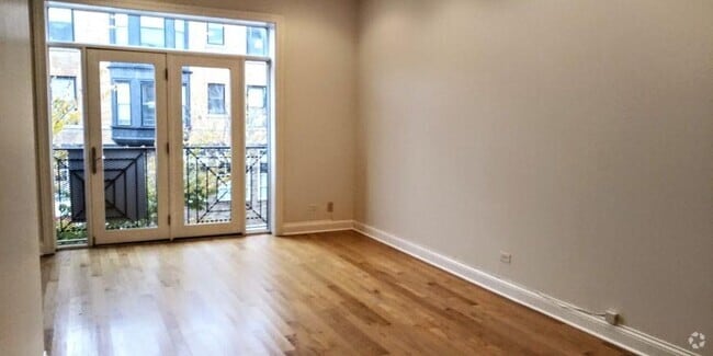 Building Photo - 4 bedroom in Chicago IL 60657 Unit 2 Rental