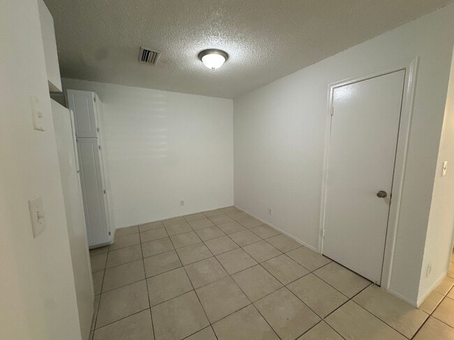 Photo - 7827 NW 39th Ct Unidad 1