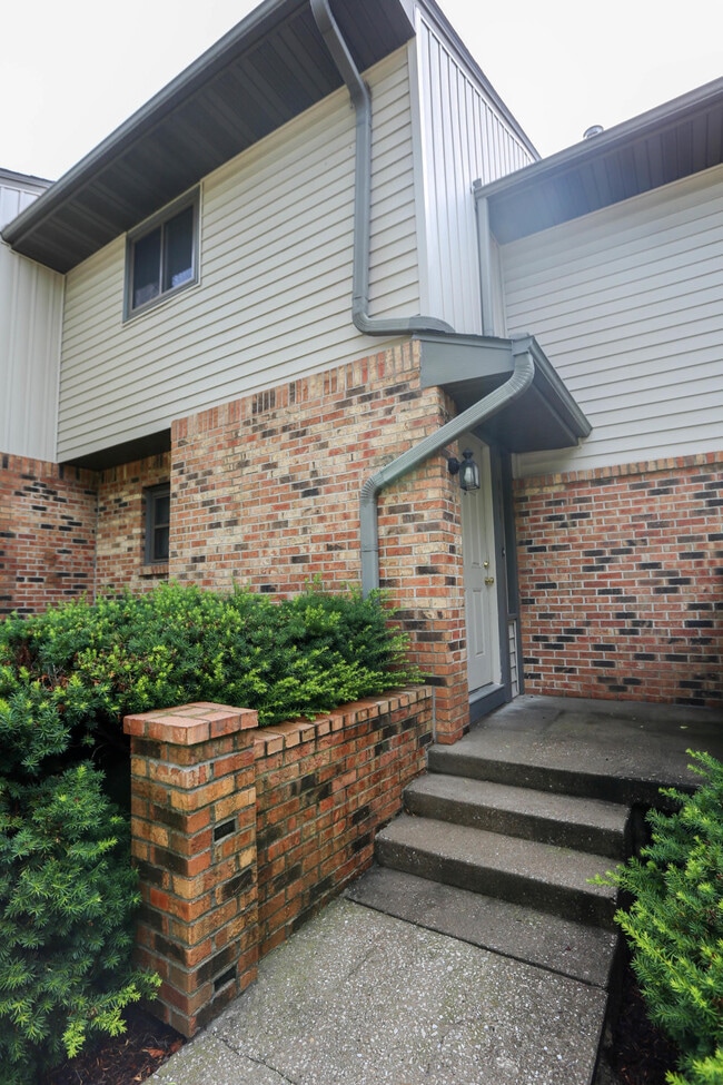 Photo - 311 Foxfire Dr