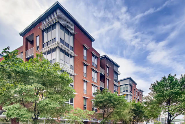 Building Photo - 2035 S Indiana Ave Unit 201