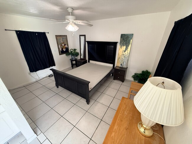 Photo - 720 NE 11th Ave Unit 2