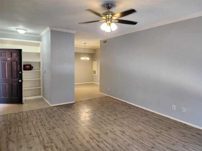 Photo - 2255 Braeswood Park Dr Unit 272
