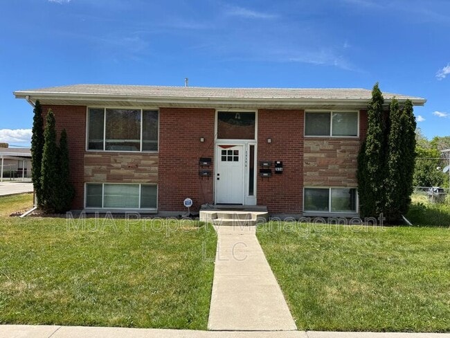 Building Photo - 2630 S 800 E Unit 2630 B
