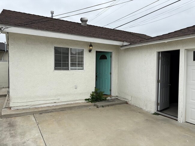 Photo - 3423 W 59th St Apartment Unit ADU