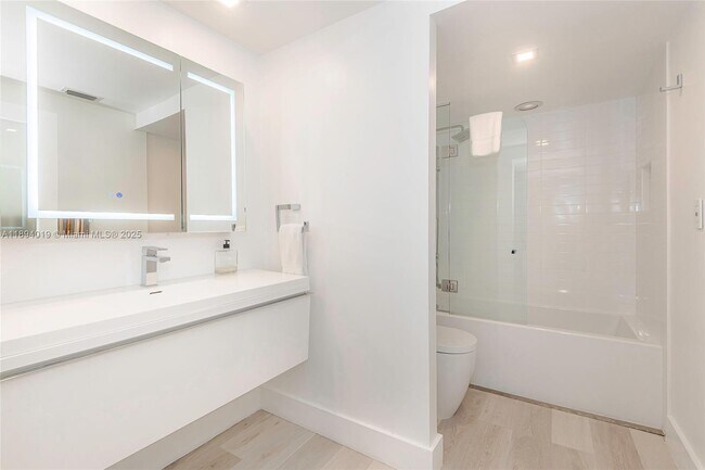 Photo - 2301 Collins Ave Unit 1505