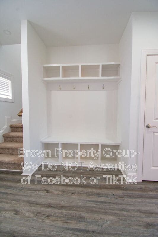 157 Easy St