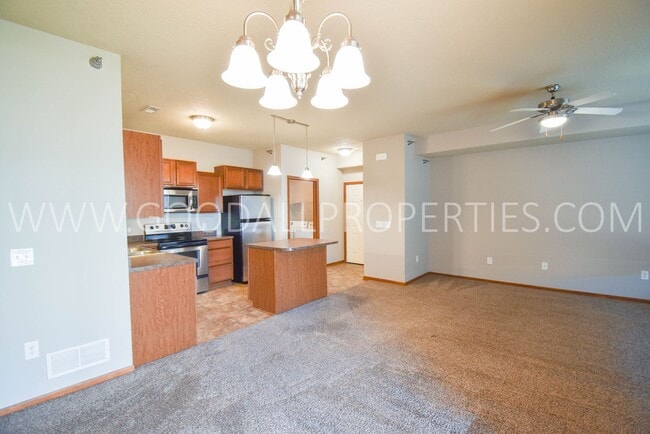 Photo - 2 Bedroom 2 Bath Condo w/ Garage on the gr... Unidad 2