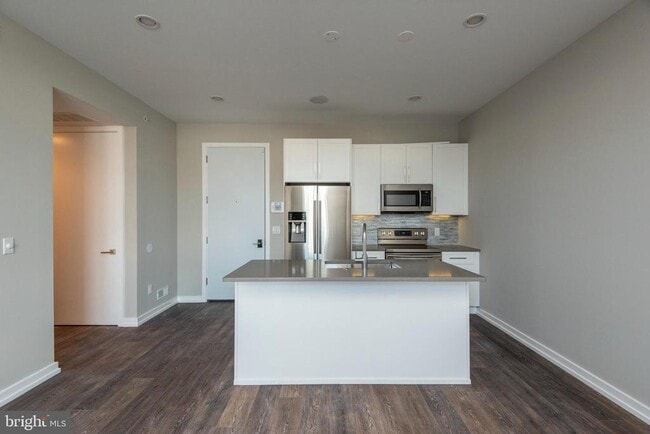 Photo - 1340 S 13th St Apartment Unit 3C