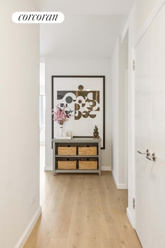 Photo - 200 E 62nd St