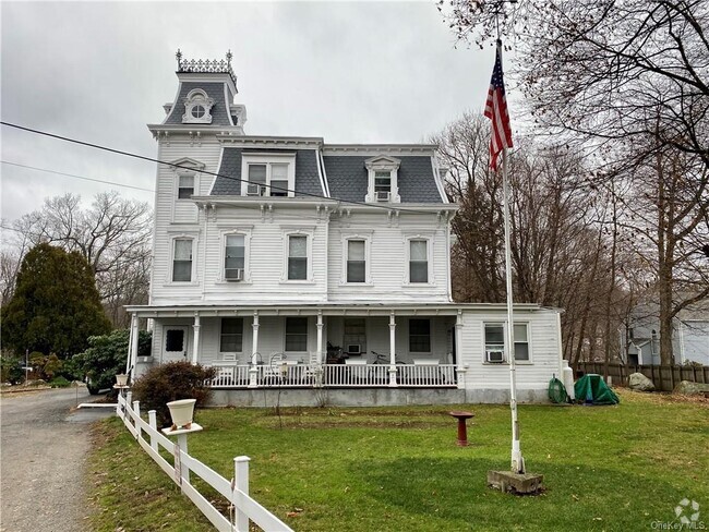 Building Photo - 1860 E Main St Unit 1 Rental