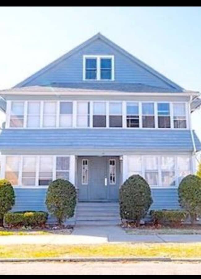 Building Photo - Eldridge Unit 1R