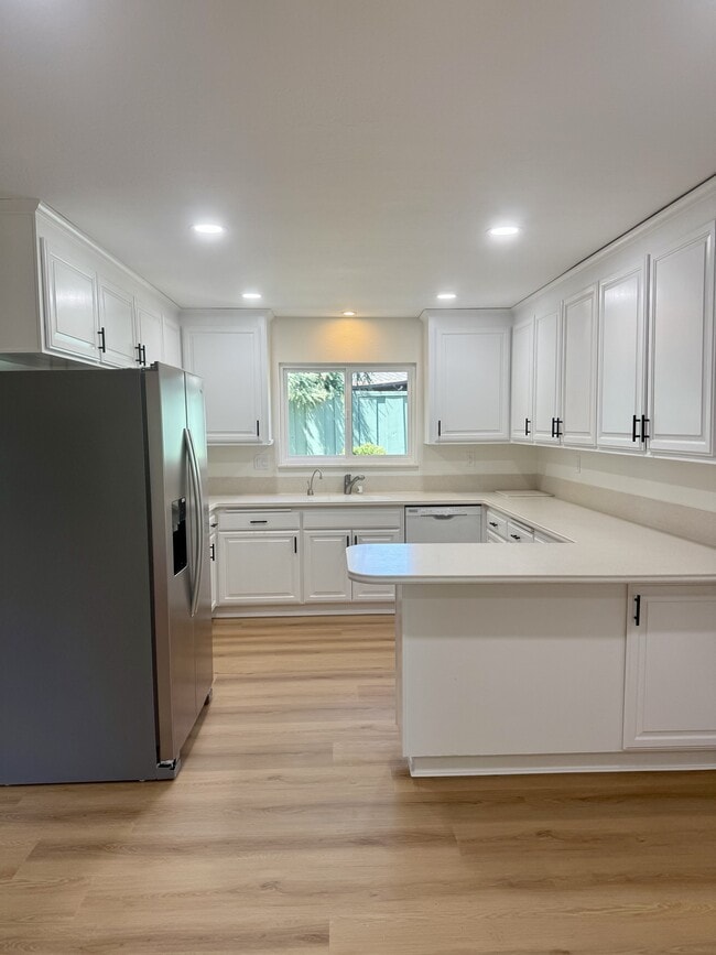 Photo - 359 Polk Way