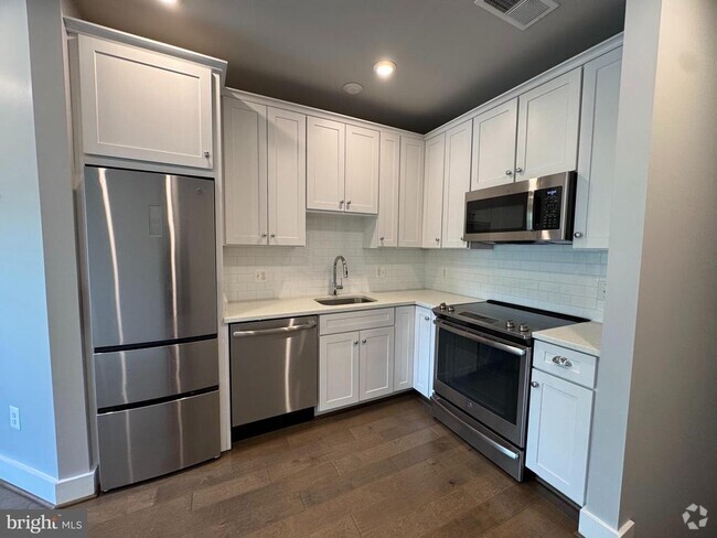 Building Photo - 915 Elder St NW Unit 3-A Rental