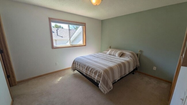Photo - 1002 3rd Ave SW