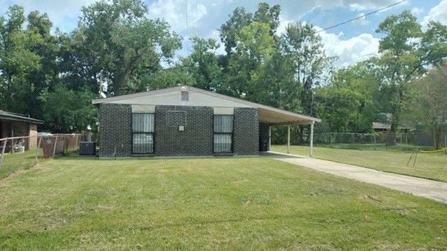 Building Photo - 12246 Palmyra Dr Rental