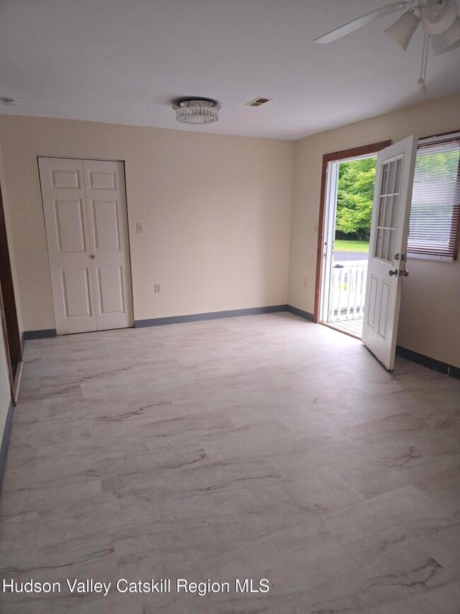 Photo - 154 N Washington St