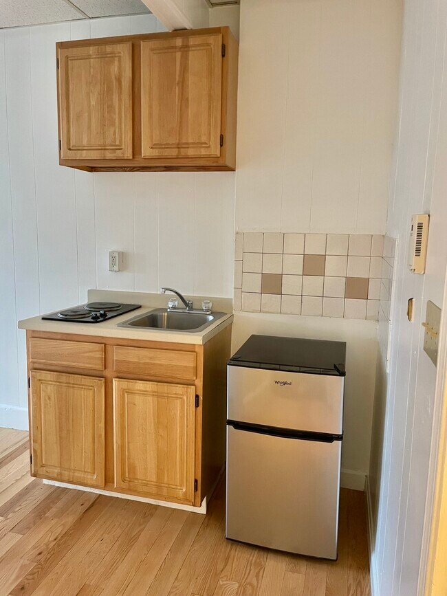 Photo - 264 Newbury St