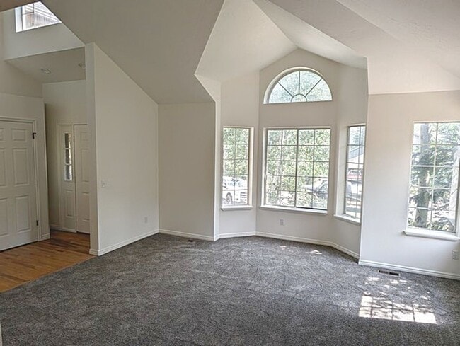 Photo - Recently Updated Pinebrook Home