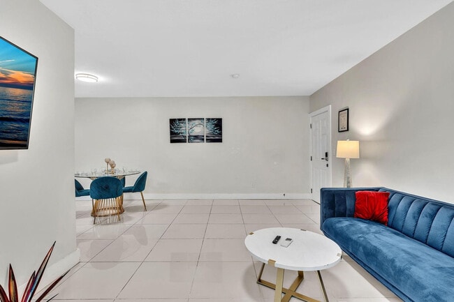 Photo - 10004 E Bay Harbor Dr Unidad SI ID1527176P