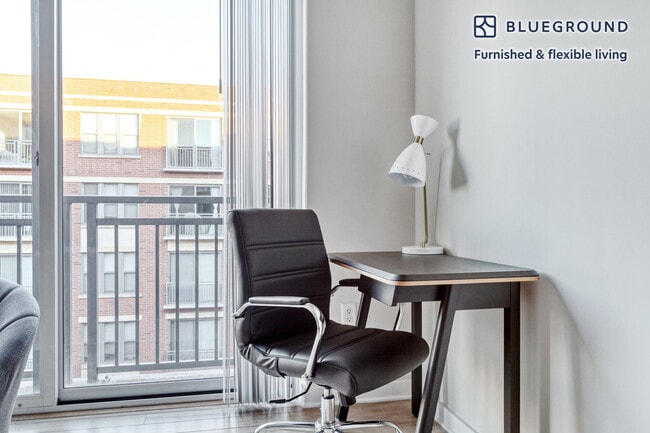 Photo - 360 H St NW Unidad FL5-ID420