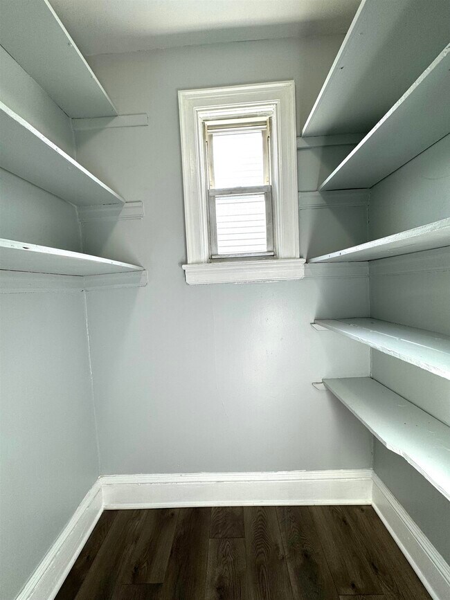 Photo - 390 Fulton Ave Unidad 2