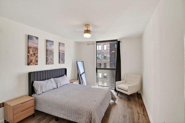 Photo - 1280 W Peachtree St NW Unit 1702