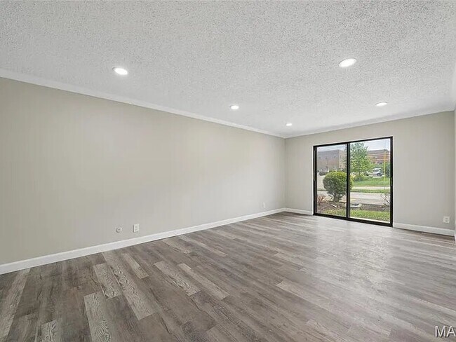Photo - 1279 Guelbreth Lane Unidad 207