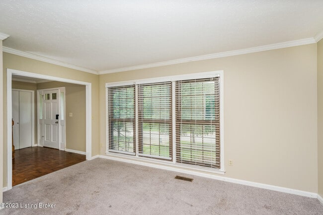 Photo - 8105 Thornwood Rd